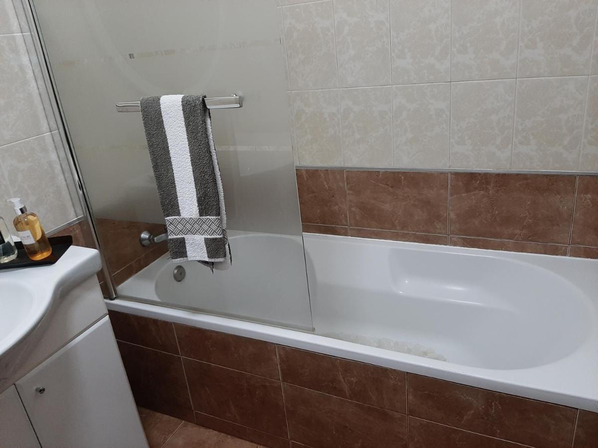 Apartamento Zacarias By Ferias Com Sol Quarteira Kültér fotó